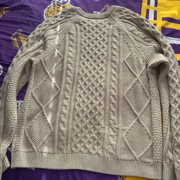 Nike Beige Cable Knit Sweater - Picture 3 of 3